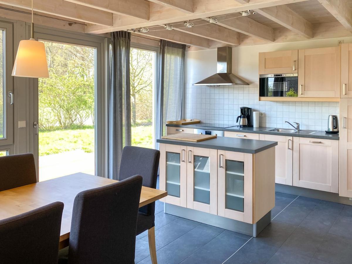 Ferienhaus Wiesengefluester W10 - Mit Sauna, Kamin Und Garten Röbel Buitenkant foto